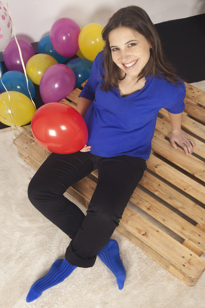 Pourquoi porter des bas de contention pendant la grossesse ? 4 chaussettes bleues1 libellasocks.com