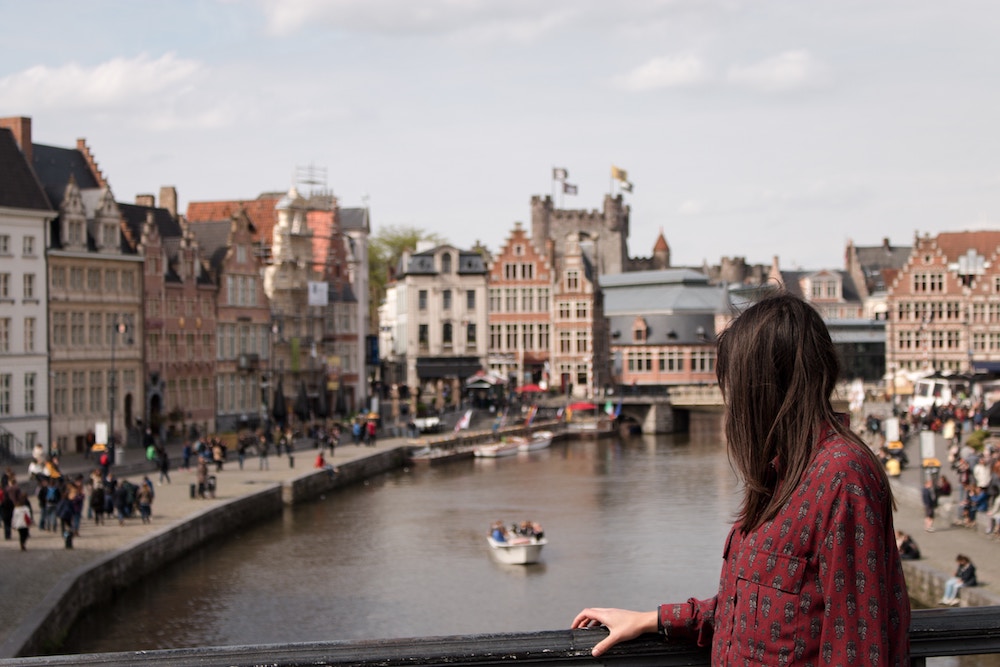Voyager enceinte : 7 conseils pour bien se préparer 2 hector martinez G96J64iNrHo unsplash libellasocks.com