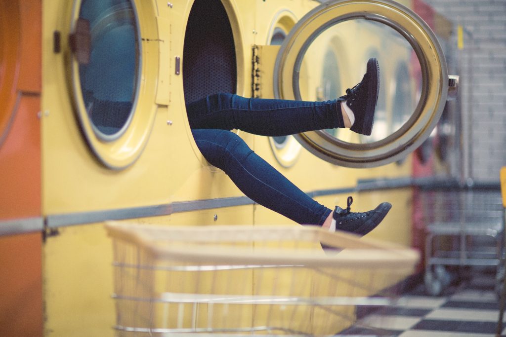 Pourquoi vous devriez porter des bas de contention au quotidien 2 nik macmillan 153579 unsplash 1024x683 1 libellasocks.com